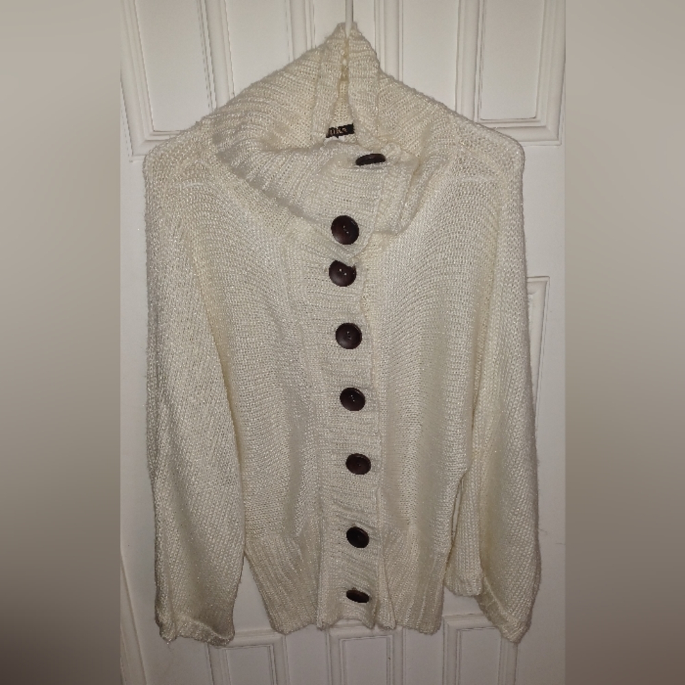 Yuka Ivory Sweater Big Buttons Size T3 42 Large